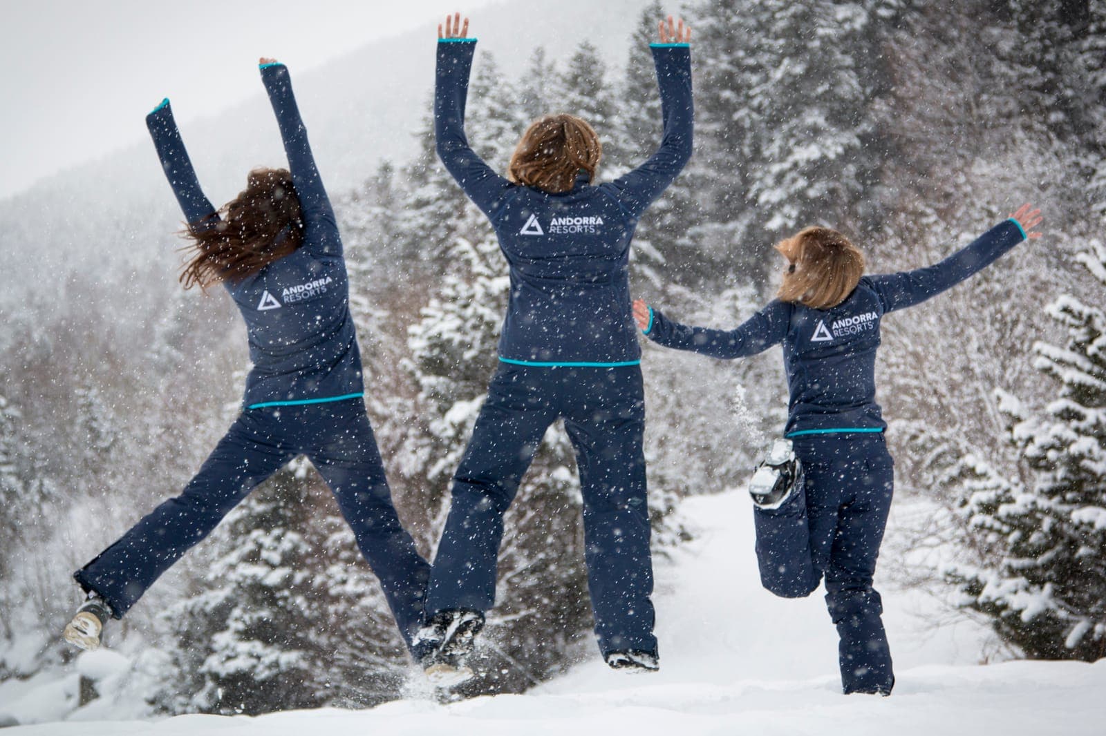 The Soldeu.com team on the slopes