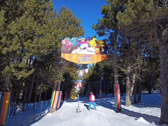 Skiing down Circus kids run