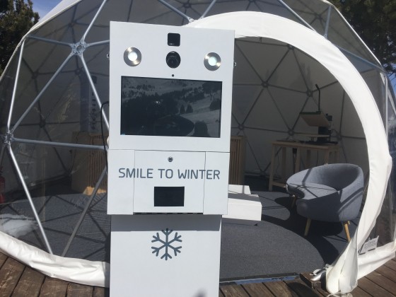 Smile to winter free photo booth - IQOS bar