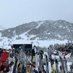 Skis and snowboards outside Terrassa Snowclub