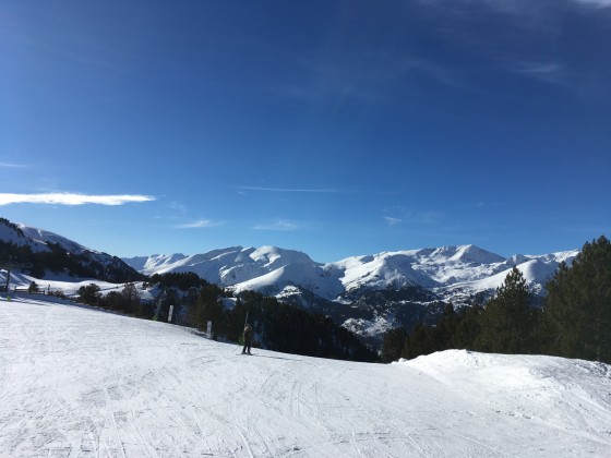 Quiet slopes and beautiful blue skies