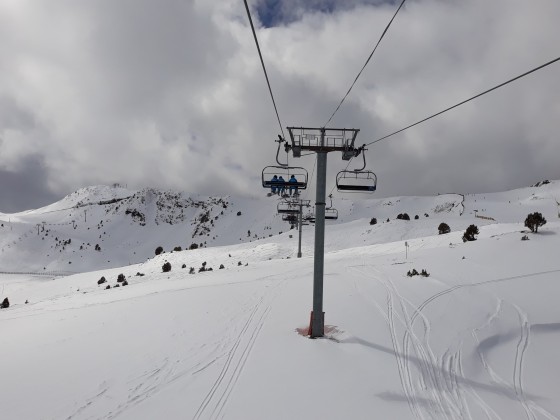 Fresh snow under the Solana chairlift
