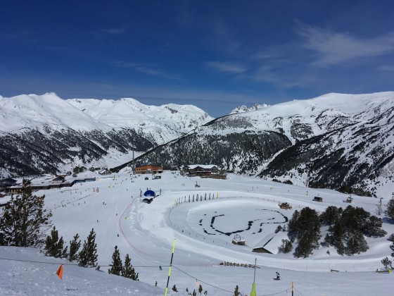 Espiolets area and Ski School from the red Llebre run